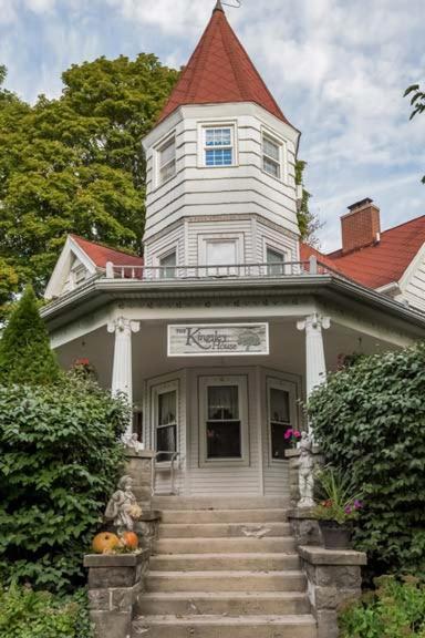 Kingsley House Bed & Breakfast - Full Home Fennville Exterior photo